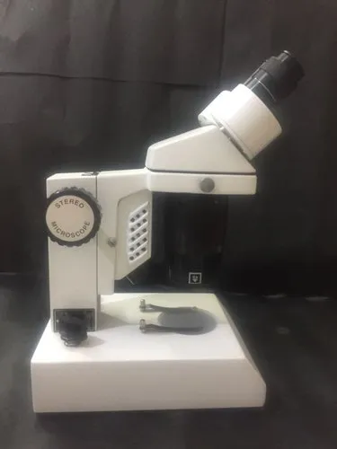binocular-stereoscopic-microscope