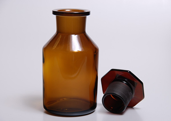 bottles-reagent-amber-color-wide-mouth-with-screw-cap-laboratory-500-ml