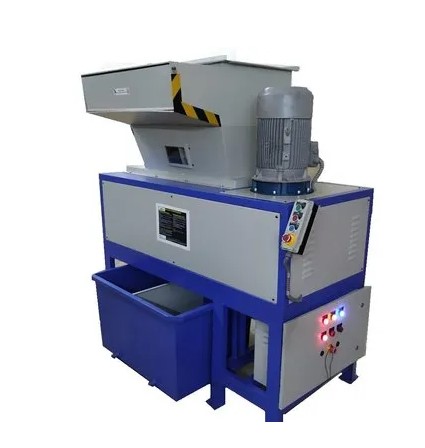 https://www.envmart.com/ENVMartImages/ProductImage/corrugated-box-shredder-machine-with-power-3-75-kw-model-ds4005-54066.jpg