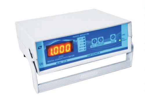 labtronics-digital-conductivity-meter-for-laboratory-purpose