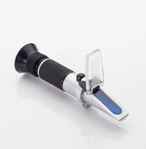 lalco-hand-refractometer-with-range-0-32-302-01